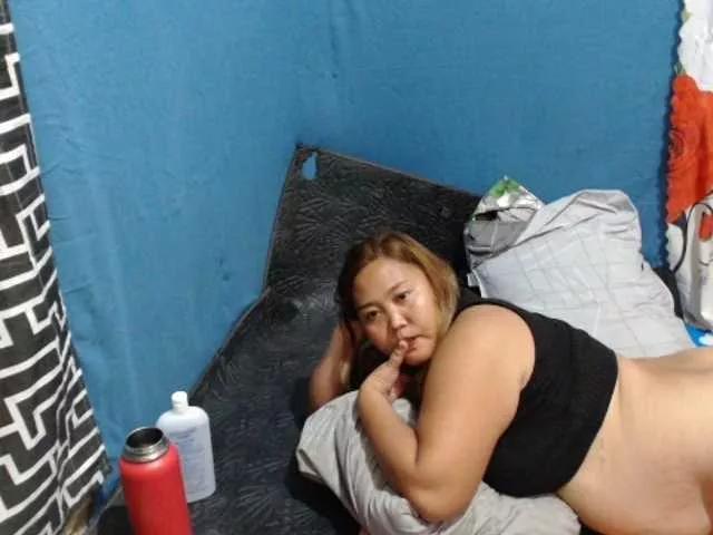 kate302 on BongaCams 