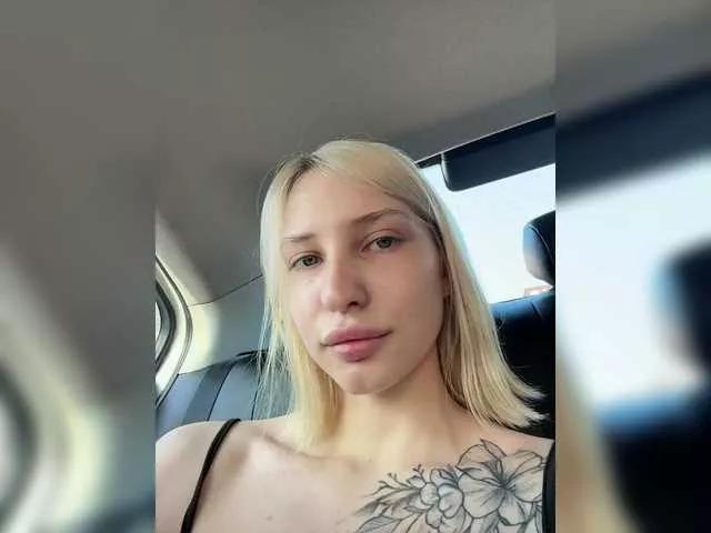 KettyPretty25 on BongaCams 