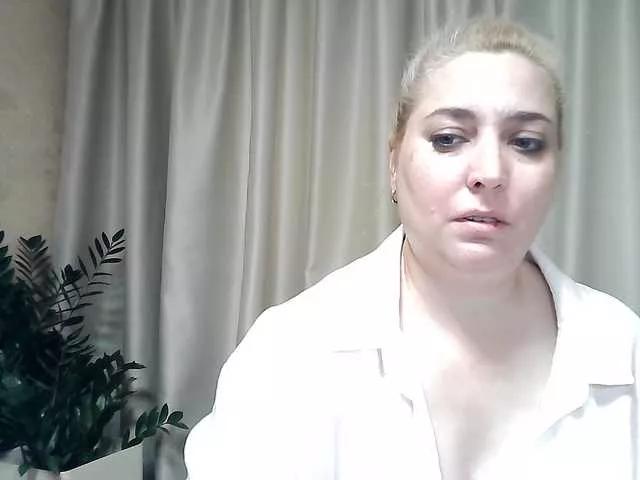 KickaIricka on BongaCams 