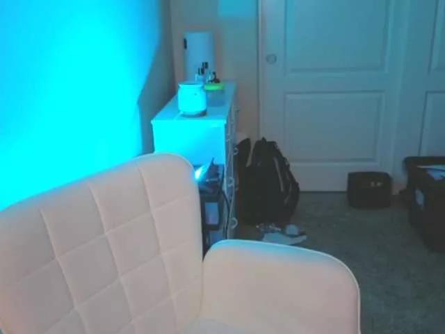 Kimmiakiss22 on BongaCams 