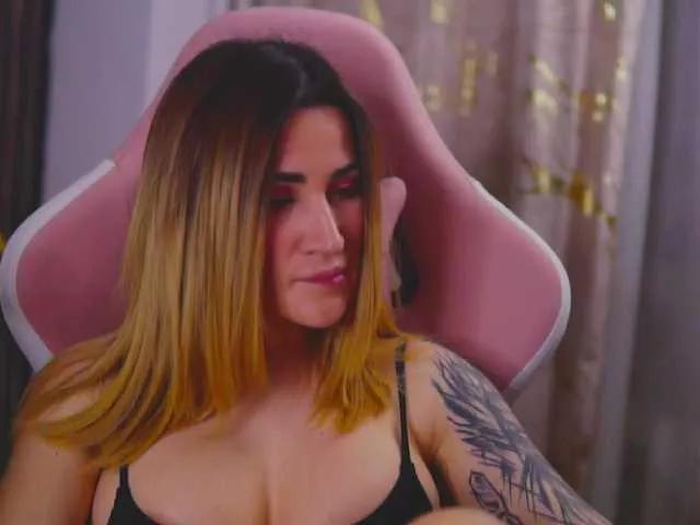 KimSkyex on BongaCams 