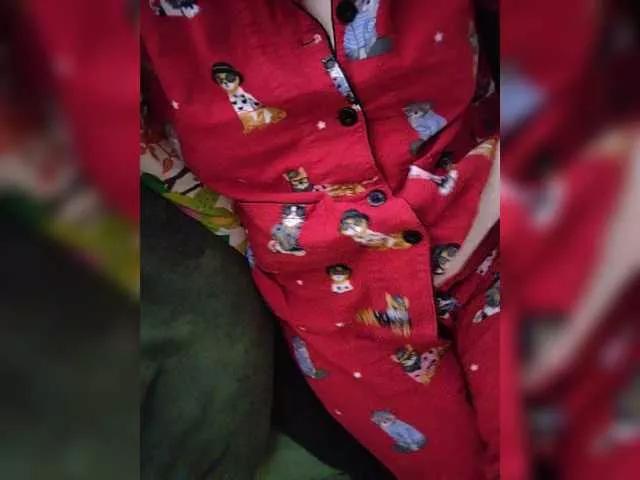 KiraKiss8 on BongaCams 