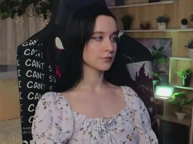 KiraLiLime on BongaCams 