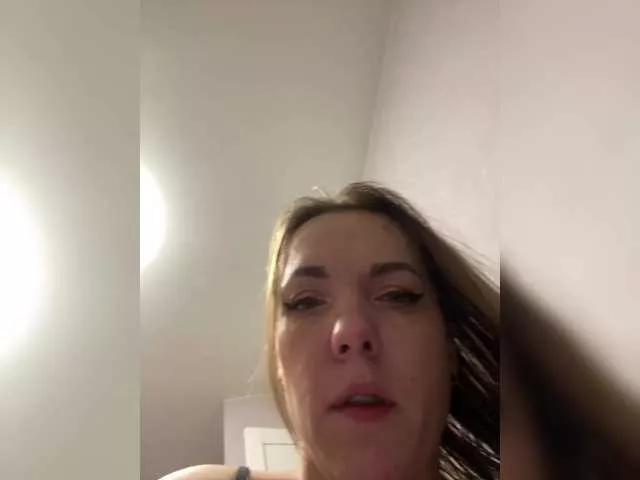 Koshka-Rosys on BongaCams 