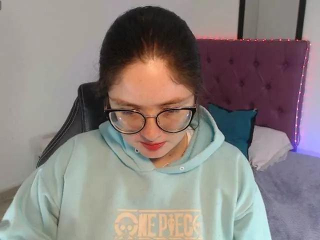 KrystalAdams on BongaCams 