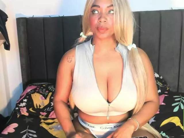 kylieboobs24 on BongaCams 