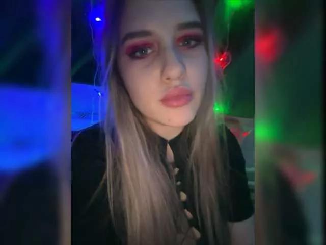L0lly-D0lly on BongaCams 