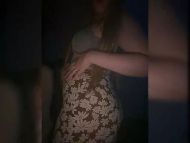 L0lly-D0lly on BongaCams 