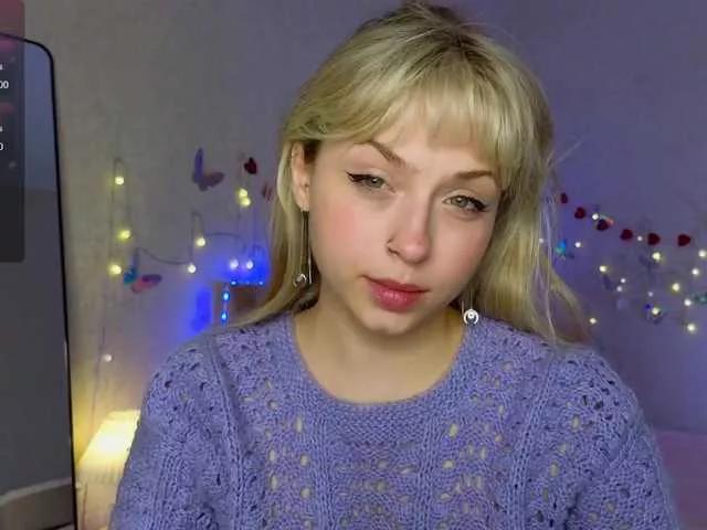 lavenderlav on BongaCams 