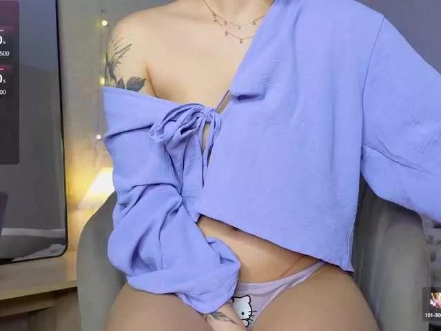 lavenderlav on BongaCams 
