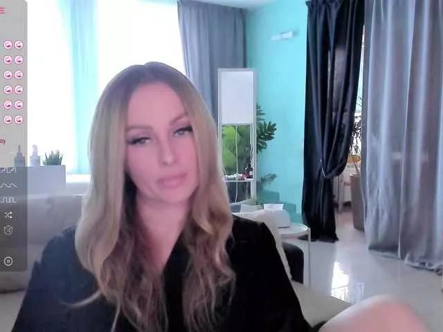 LibbyNora on BongaCams 