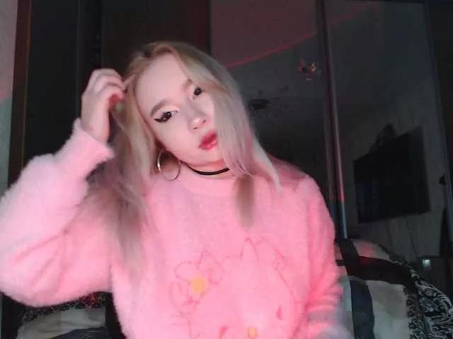 LilCharliey on BongaCams 