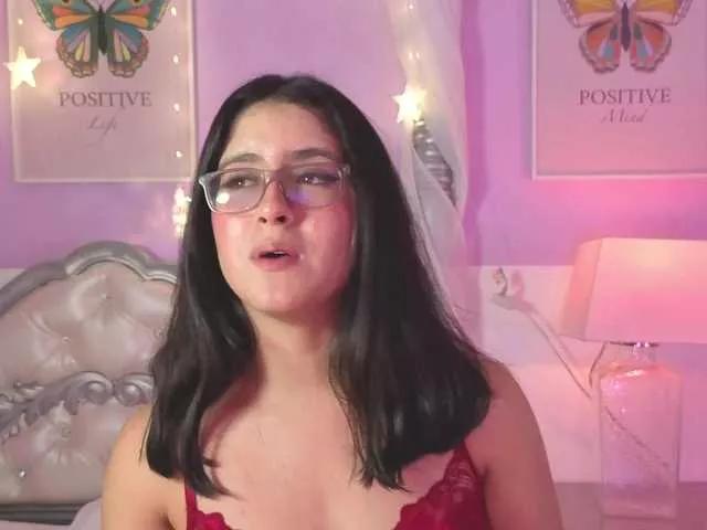 LiLLiAnderson on BongaCams 