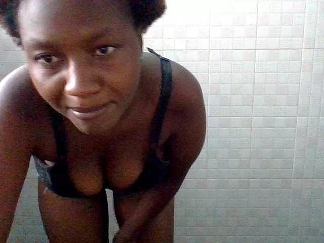 LilyAva2 on BongaCams 
