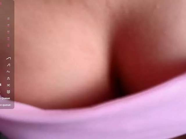 LindseyFerrer on BongaCams 