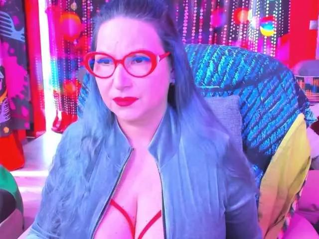 Lisabigtits on BongaCams 
