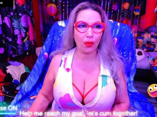 Lisabigtits on BongaCams 