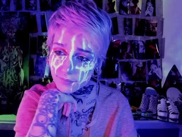 LittleSpaceMouse- on BongaCams 