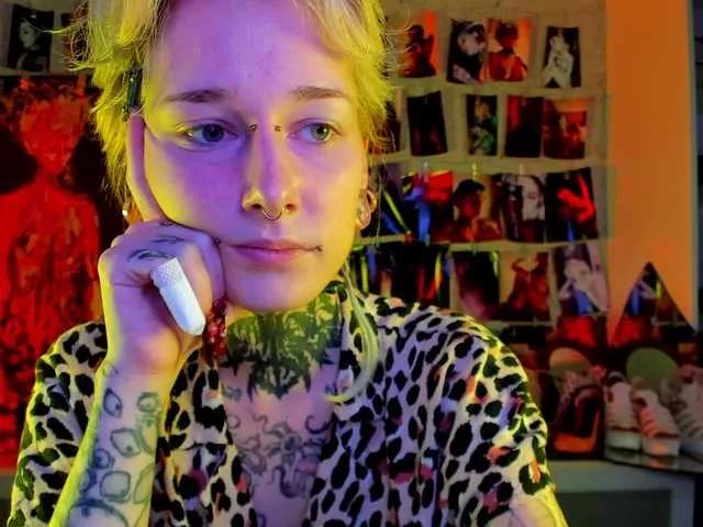 LittleSpaceMouse- on BongaCams 