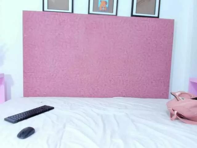 LizzyRay on BongaCams 