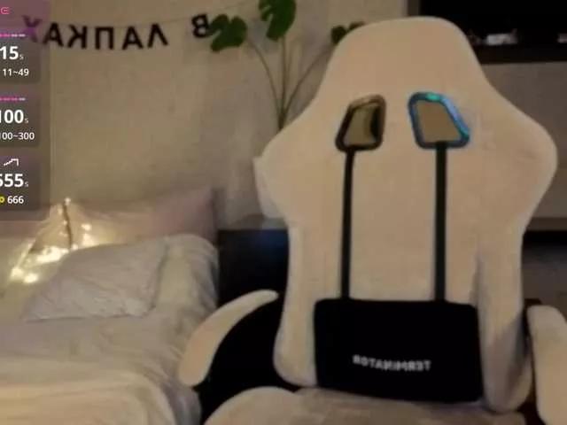 Lola-Li on BongaCams 