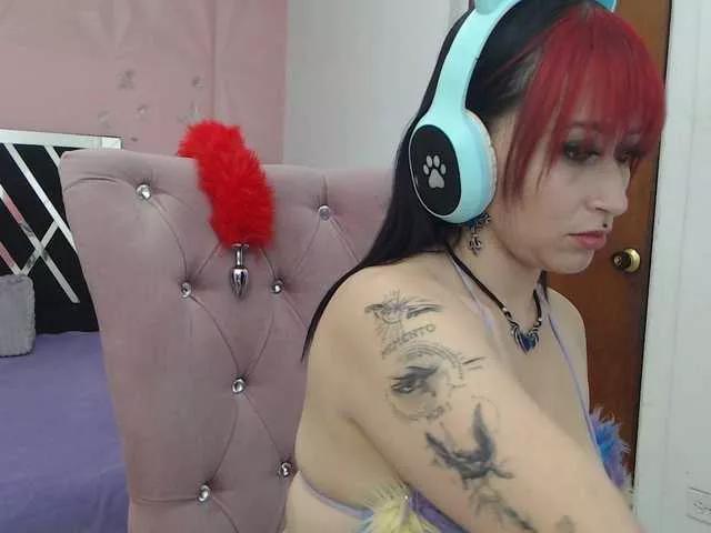 LucyHeartfilia on BongaCams 