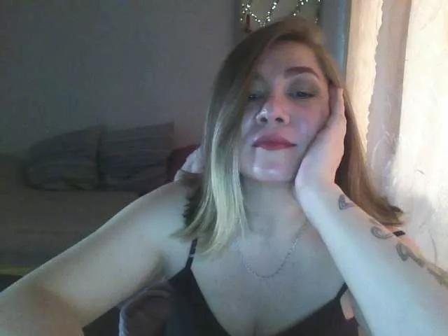 LunaKate on BongaCams 