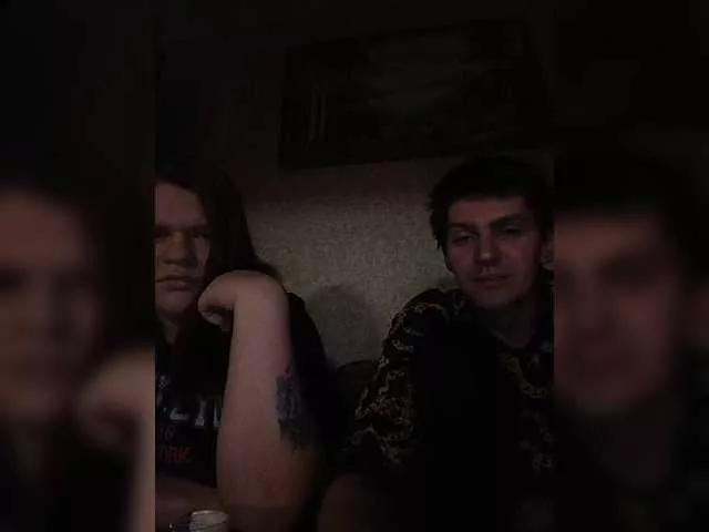 Lutiki13 on BongaCams 