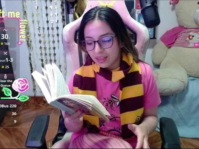 Maggie-Fox from BongaCams