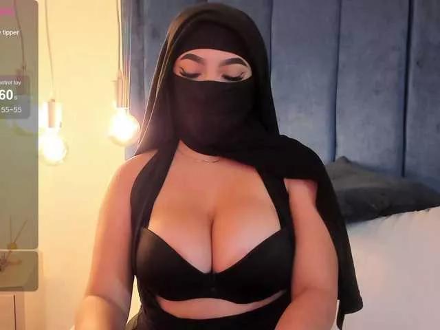 malih- on BongaCams 