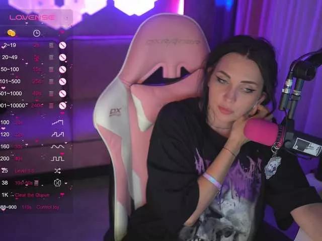 MalinaBo0m on BongaCams 