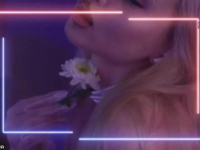 ManiFreyja on BongaCams 