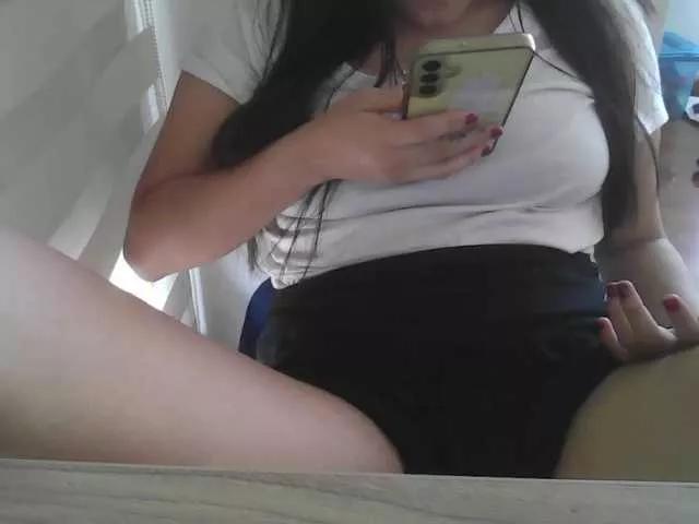 mariana15 on BongaCams 
