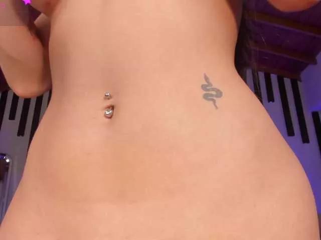 MaryLewis on BongaCams 