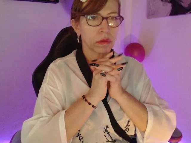 maturehot-1 on BongaCams 