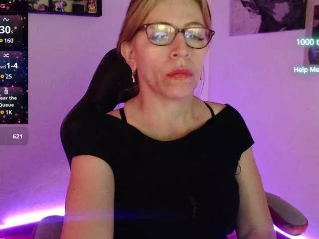 maturehot-1 on BongaCams 
