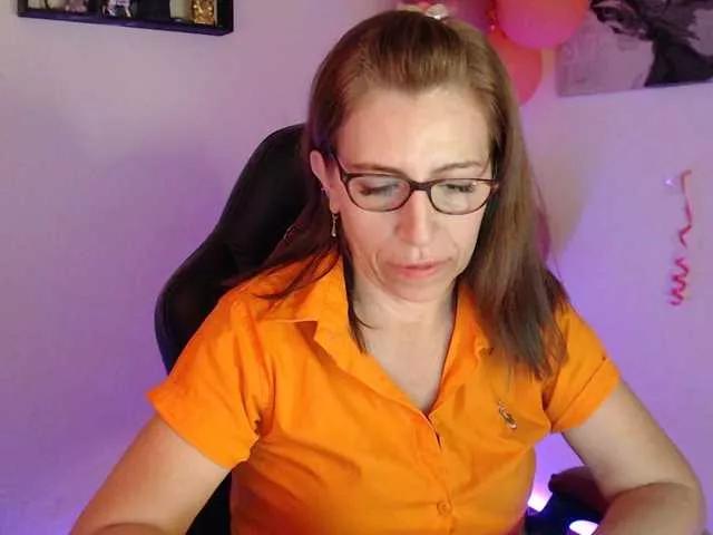 maturehot-1 on BongaCams 