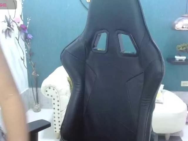 Melikasweetz on BongaCams 