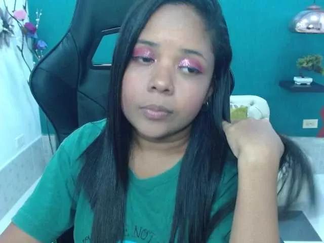 Melikasweetz on BongaCams 