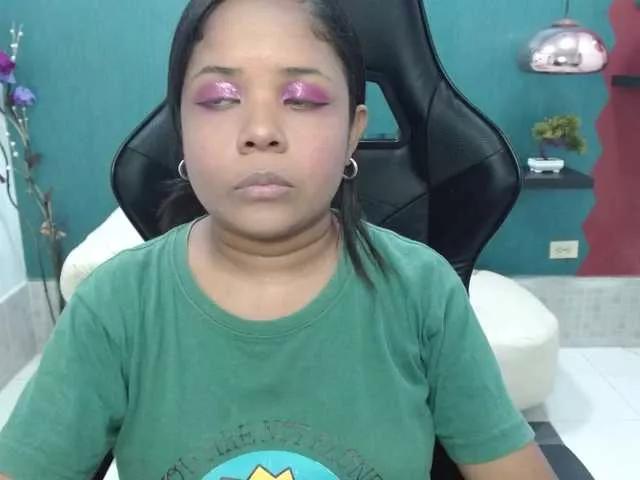 Melikasweetz on BongaCams 