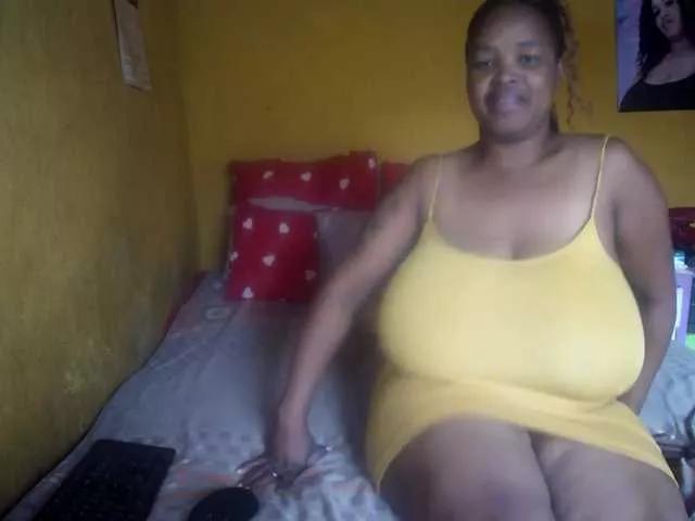Melonboobs1 on BongaCams 