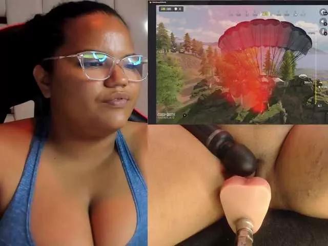 MhiaRey on BongaCams 