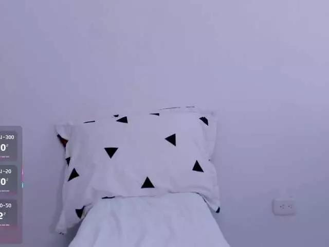 Mia-Gothzx on BongaCams 