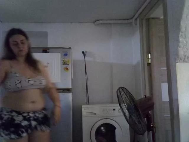 midnightrose181 on BongaCams 