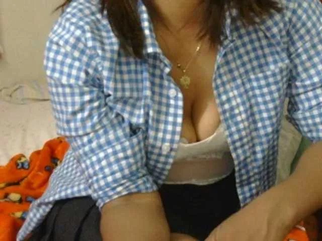 Offline Mielly on BongaCams