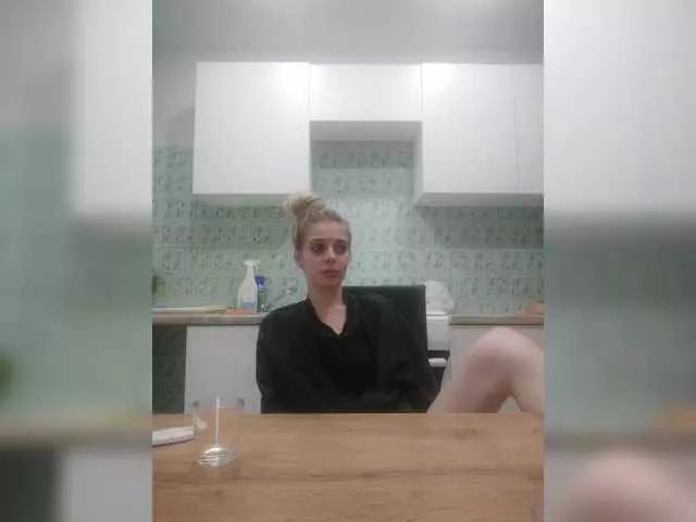 Mileshil on BongaCams 
