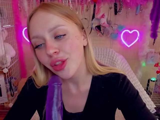 MindyKally on BongaCams 