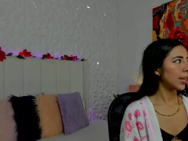 Freechat Miranda-Rogers on BongaCams