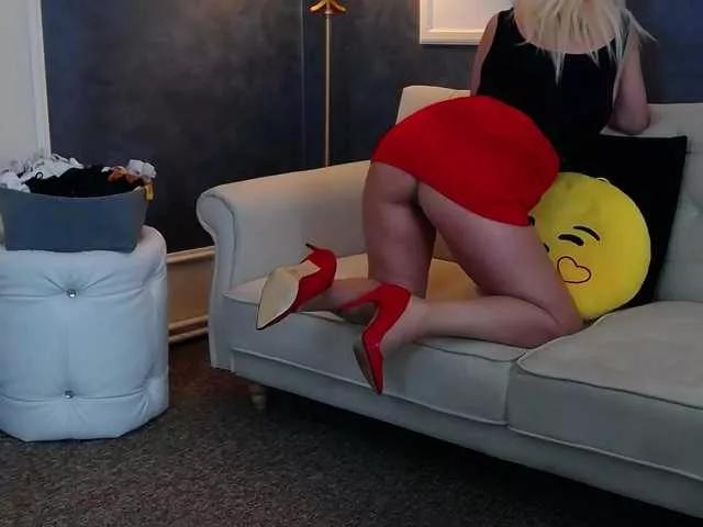 Miss-Kora on BongaCams 