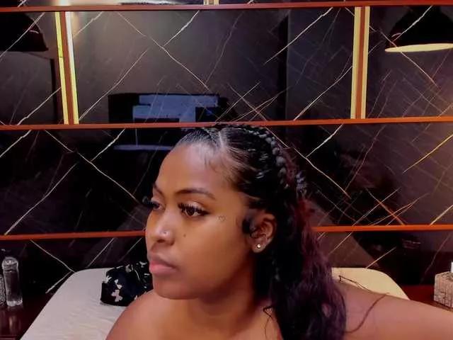 MissyJolies on BongaCams 
